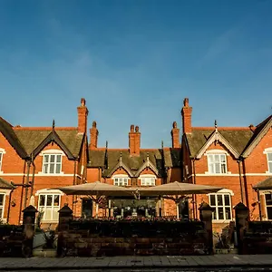 bawn-lodge.hotelsin-chester.com/
