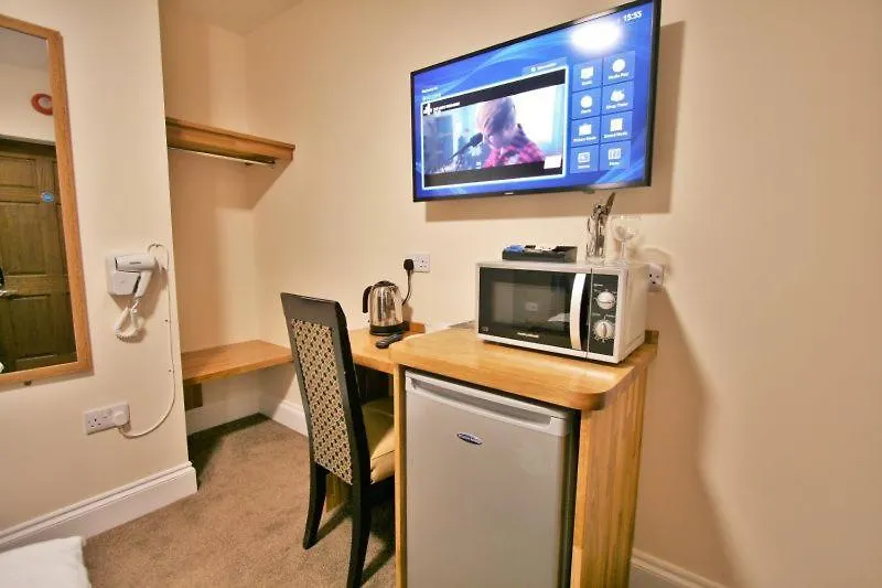Central Studios Gloucester Place By Roomsbooked 첼튼엄 0*,  영국