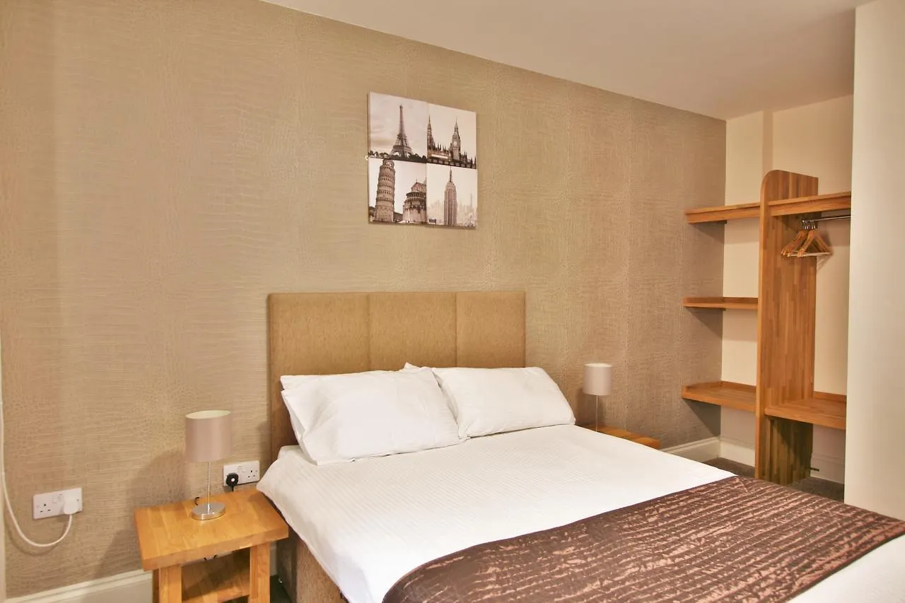 Central Studios Gloucester Place By Roomsbooked 첼튼엄 호텔